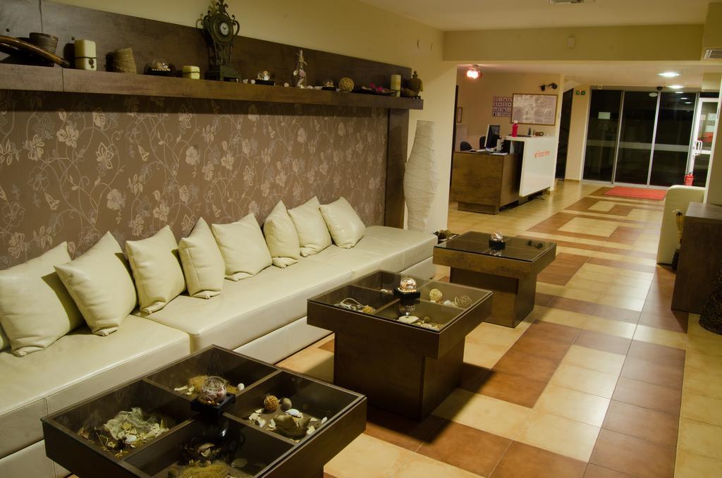 סבטי ולאס Tropics Hotel מראה חיצוני תמונה
