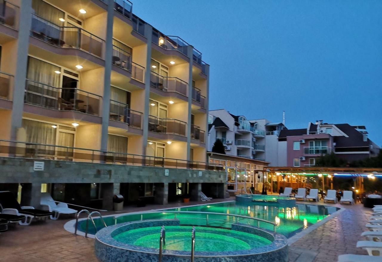 סבטי ולאס Tropics Hotel מראה חיצוני תמונה