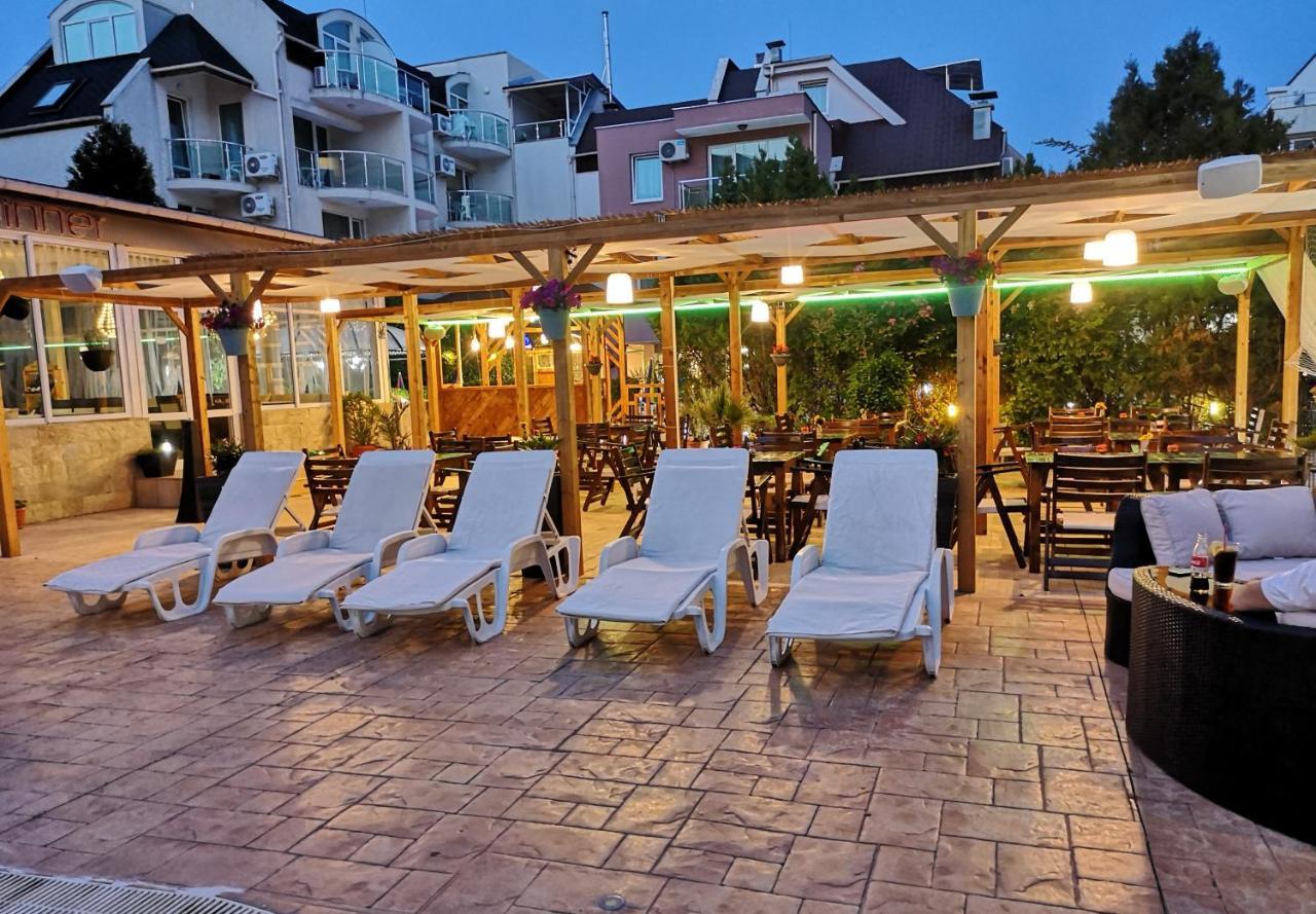 סבטי ולאס Tropics Hotel מראה חיצוני תמונה